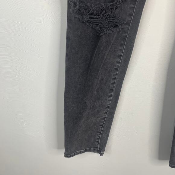 Joe's Jeans The Bella Ankle in Jinelle Faded Black - Picture 4 of 11